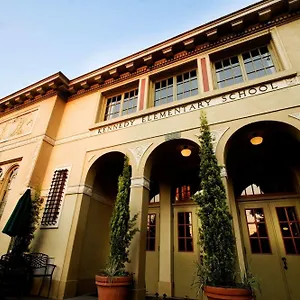 Mcmenamins Kennedy School *** Portland